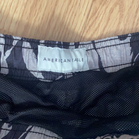 NWOT American Eagle swim trunks - Picture 3 of 4